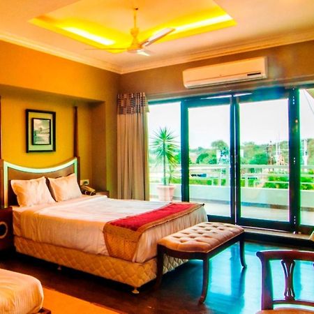 Jalsa Resort 印多尔 外观 照片