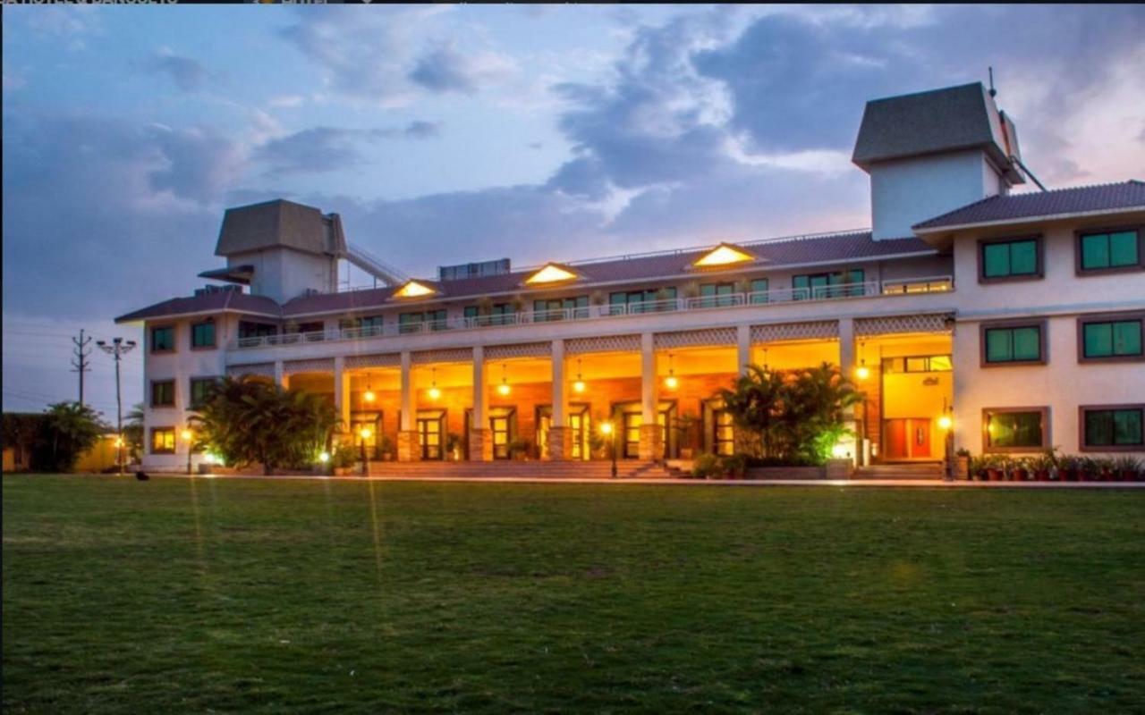 Jalsa Resort 印多尔 外观 照片