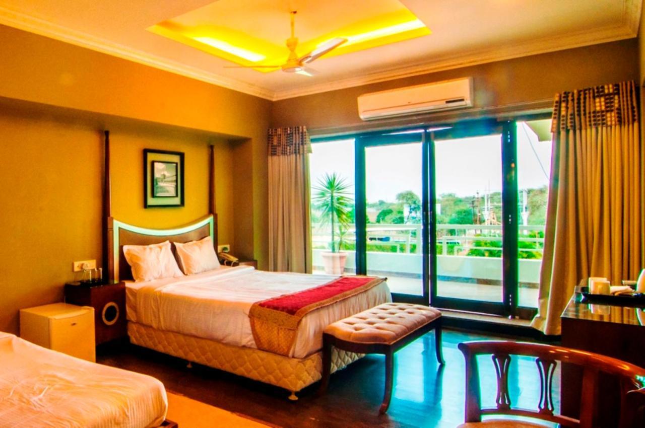 Jalsa Resort 印多尔 外观 照片