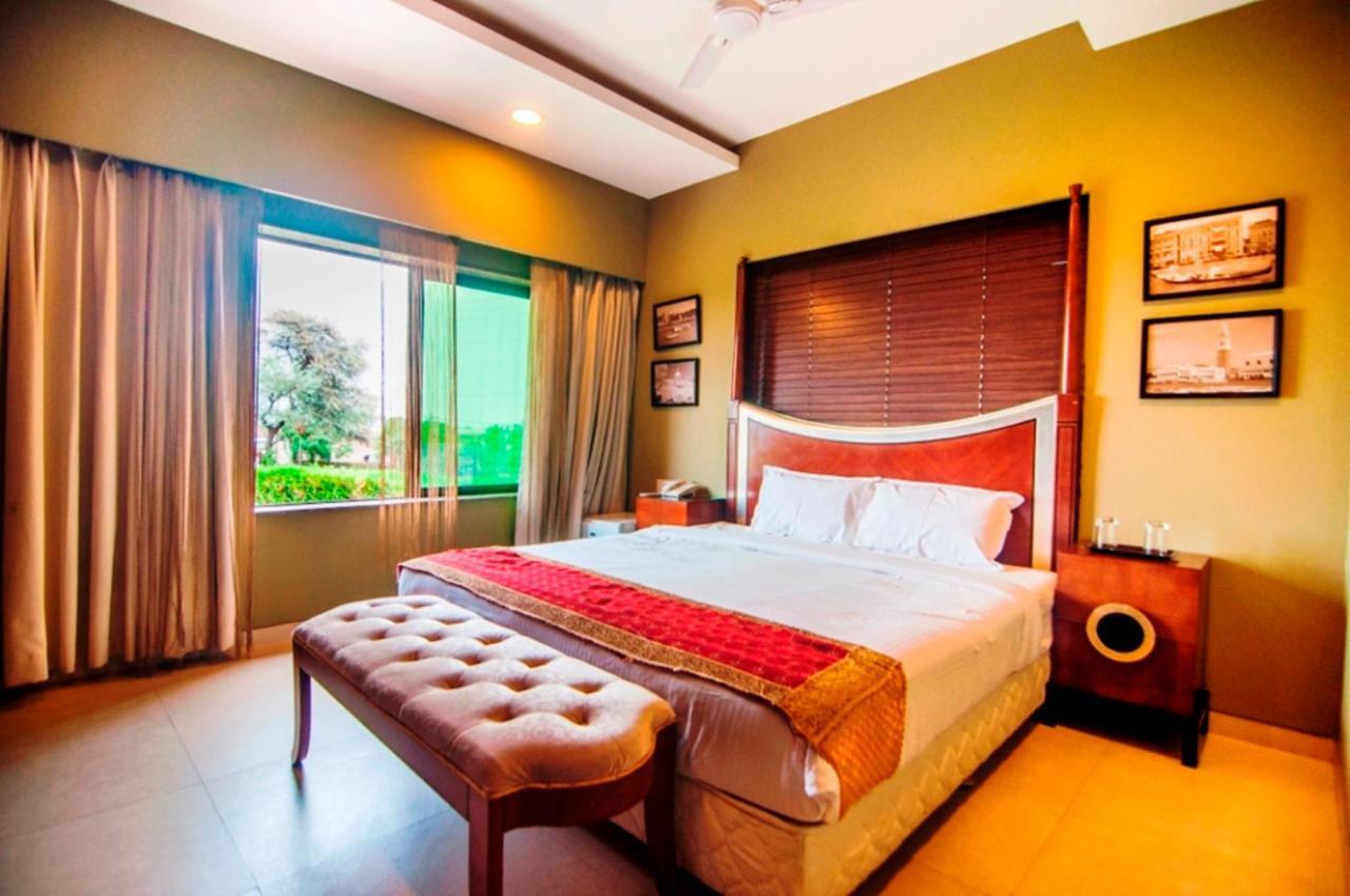 Jalsa Resort 印多尔 外观 照片