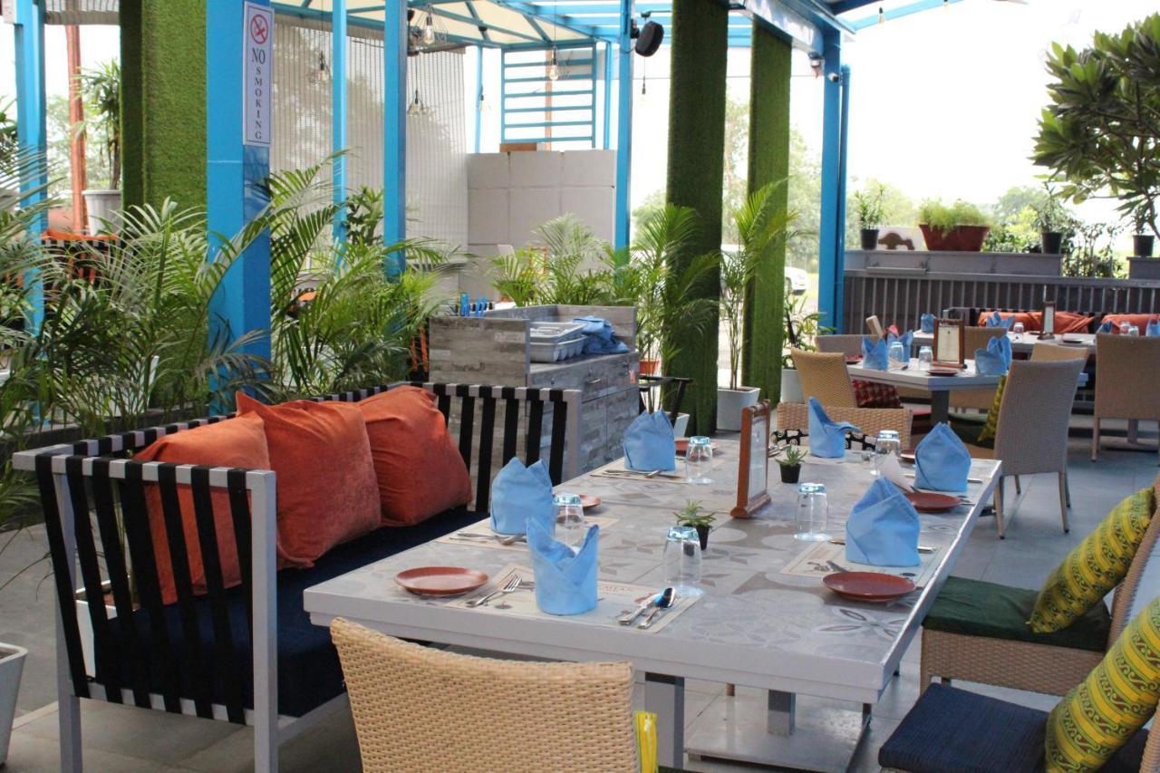 Jalsa Resort 印多尔 外观 照片